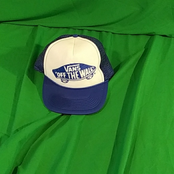 Vans Other - HP Vans off the wall Otto collection trucker cap